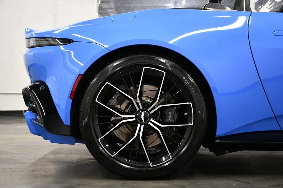 2021 Aston Martin V8 Vantage (2019+) - Image 9 of 20