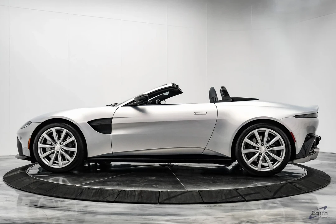 2021 Aston Martin V8 Vantage (2019+) - Image 7 of 12