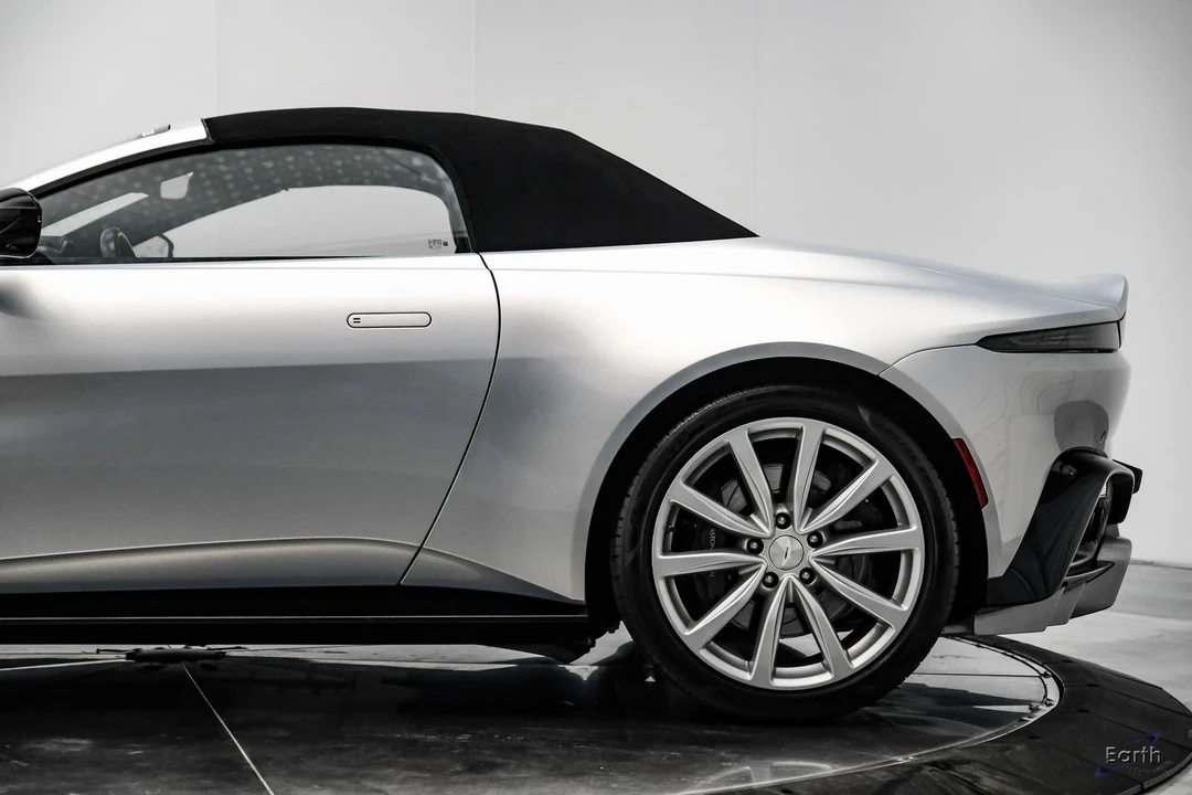 2021 Aston Martin V8 Vantage (2019+) - Image 12 of 12
