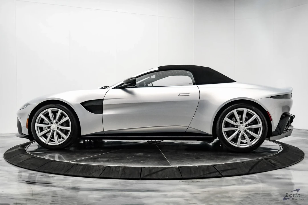 2021 Aston Martin V8 Vantage (2019+) - Image 8 of 12