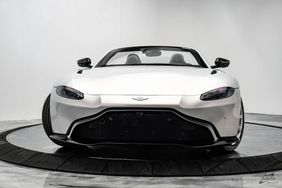2021 Aston Martin V8 Vantage (2019+) - Image 4 of 21