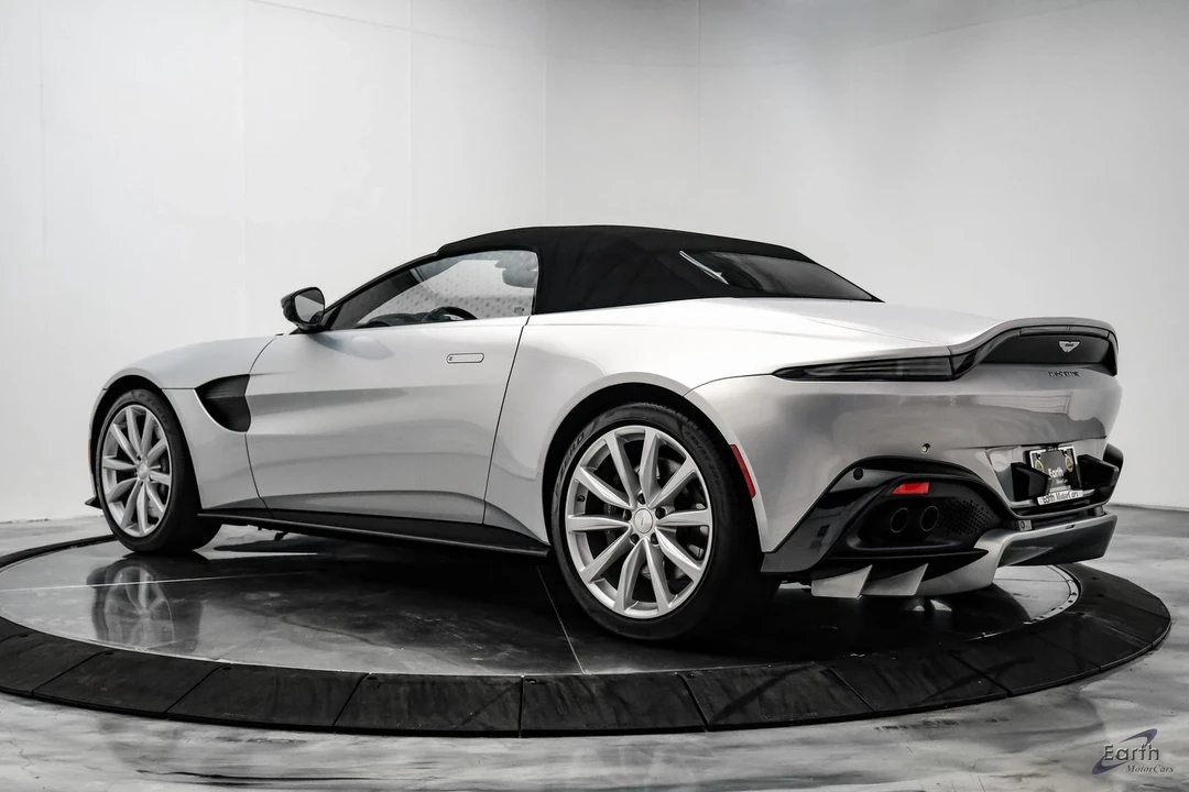 2021 Aston Martin V8 Vantage (2019+) - Image 14 of 21