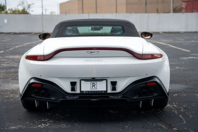 2021 Aston Martin V8 Vantage (2019+) - Image 10 of 21