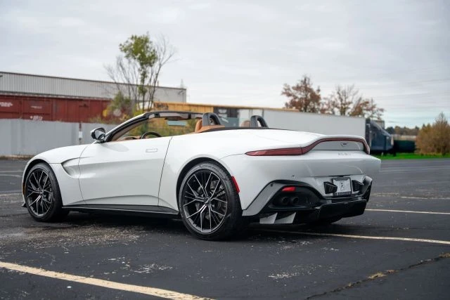 2021 Aston Martin V8 Vantage (2019+) - Image 19 of 21