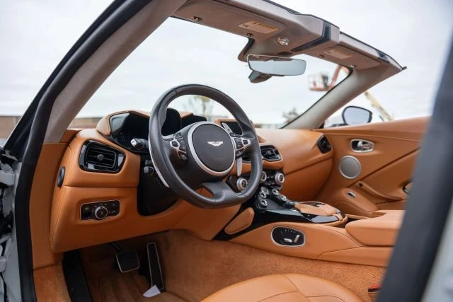 2021 Aston Martin V8 Vantage (2019+) - Image 2 of 21