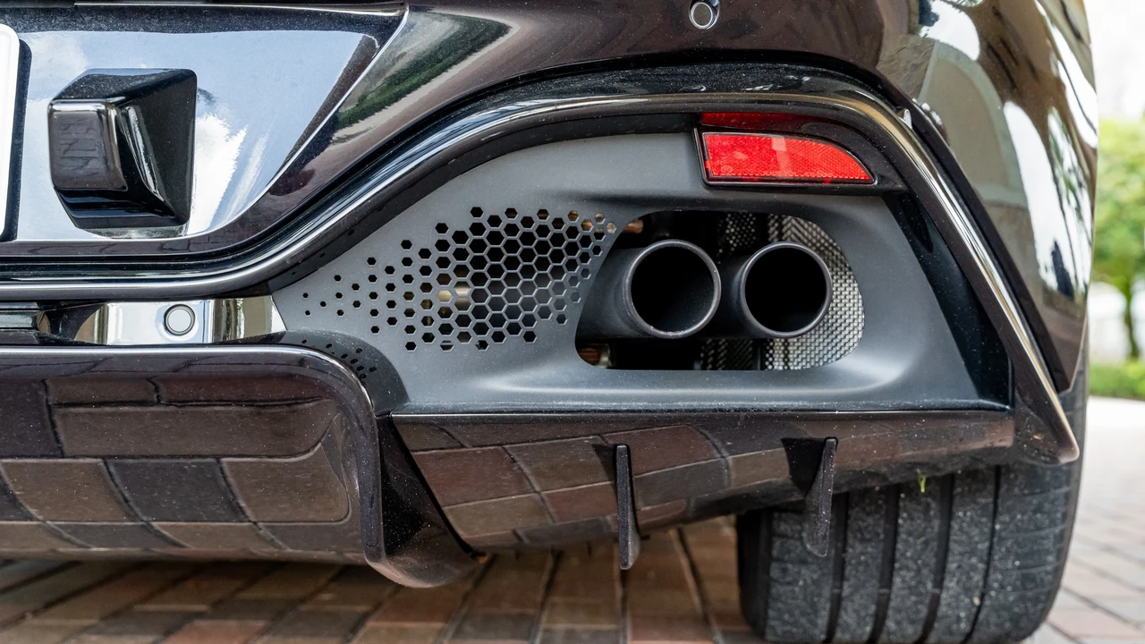 2021 Aston Martin V8 Vantage (2019+) - Image 25 of 31