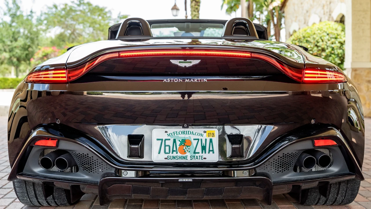 2021 Aston Martin V8 Vantage (2019+) - Image 21 of 31