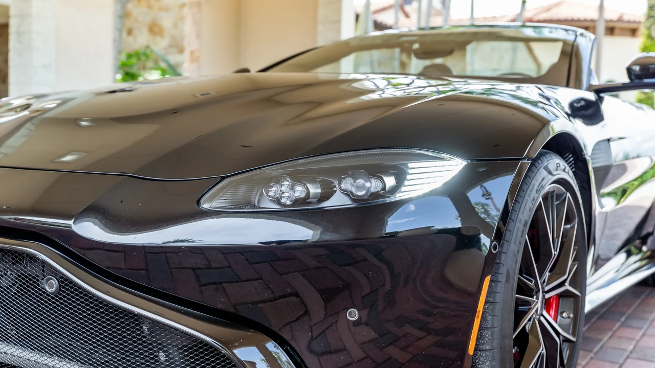 2021 Aston Martin V8 Vantage (2019+) - Image 20 of 31