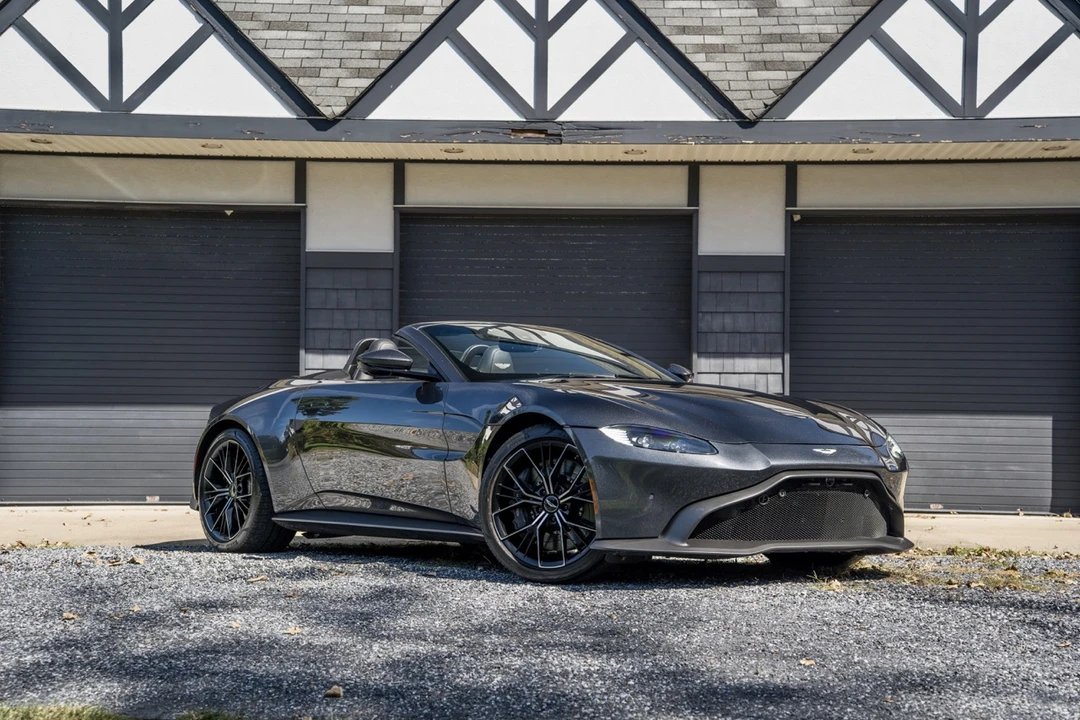 2021 Aston Martin V8 Vantage (2019+) - Image 16 of 31