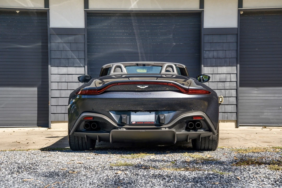 2021 Aston Martin V8 Vantage (2019+) - Image 12 of 31
