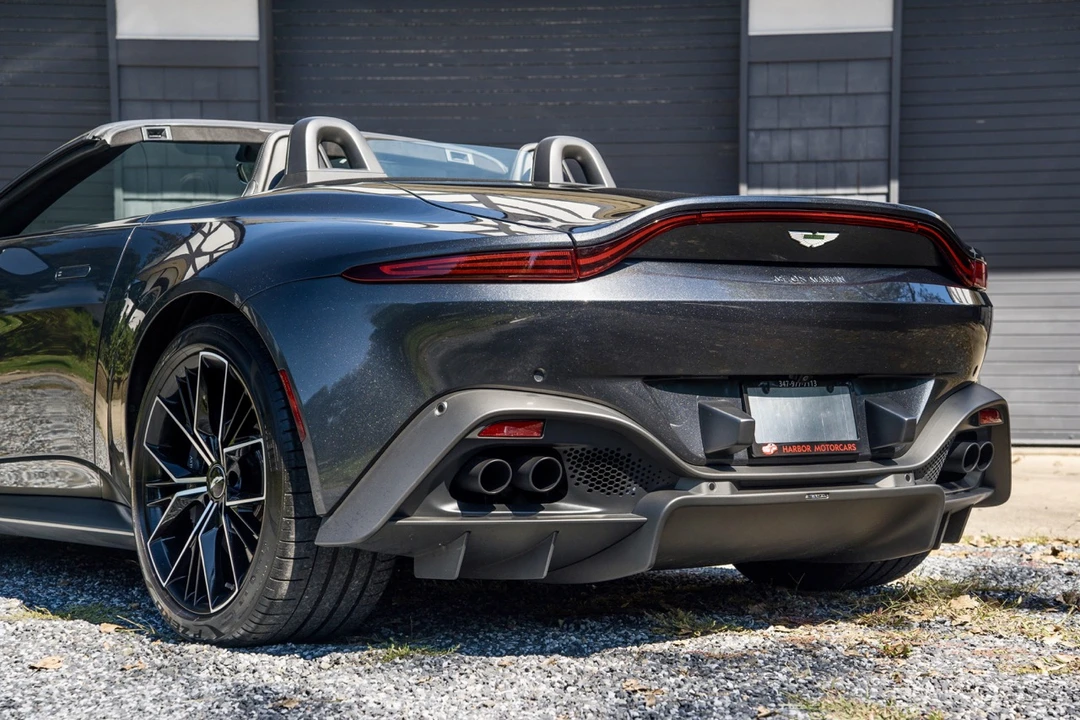2021 Aston Martin V8 Vantage (2019+) - Image 25 of 31