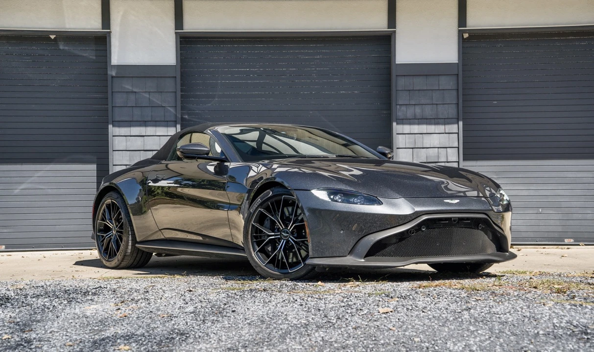 2021 Aston Martin V8 Vantage (2019+) - Image 8 of 31