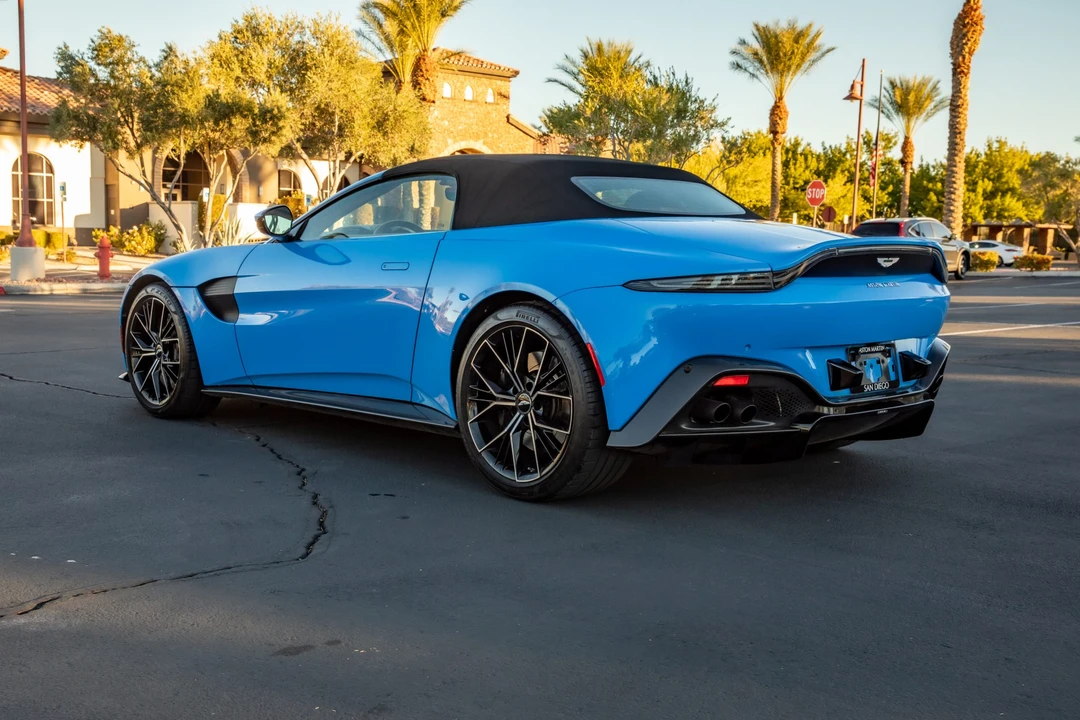 2021 Aston Martin V8 Vantage (2019+) - Image 14 of 31