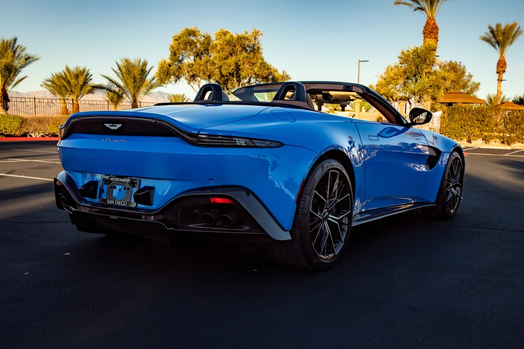 2021 Aston Martin V8 Vantage (2019+) - Image 7 of 31