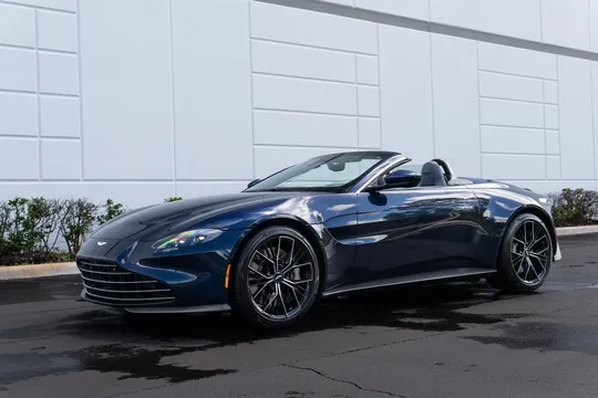2021 Aston Martin V8 Vantage (2019+) - Image 2 of 31