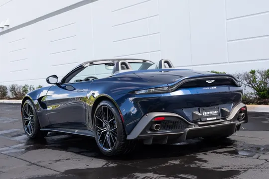 2021 Aston Martin V8 Vantage (2019+) - Image 4 of 31