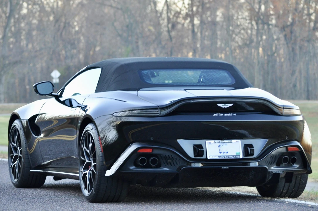 2021 Aston Martin V8 Vantage (2019+) - Image 28 of 31