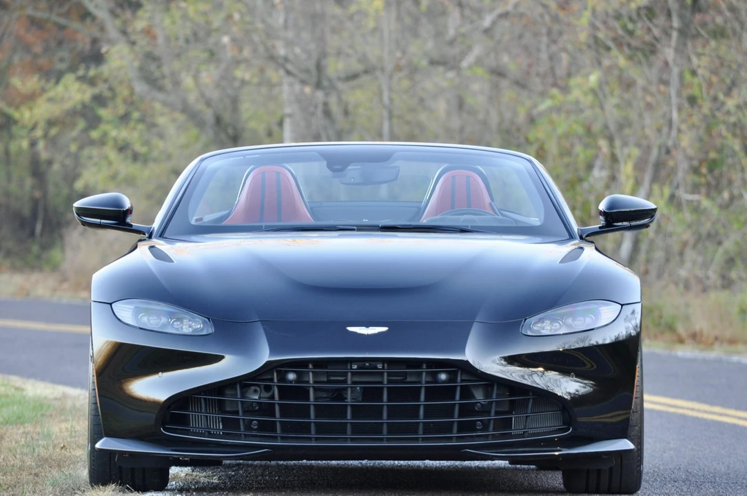 2021 Aston Martin V8 Vantage (2019+) - Image 16 of 31