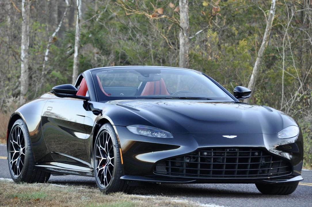 2021 Aston Martin V8 Vantage (2019+) - Image 15 of 31