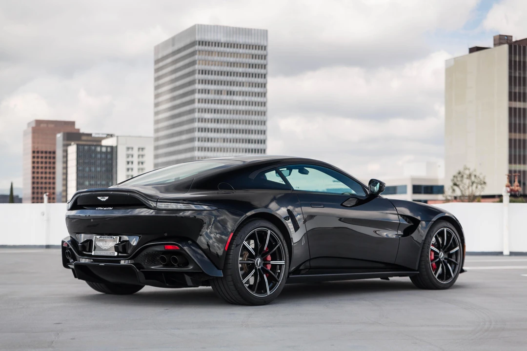 2021 Aston Martin V8 Vantage (2019+) - Image 12 of 31