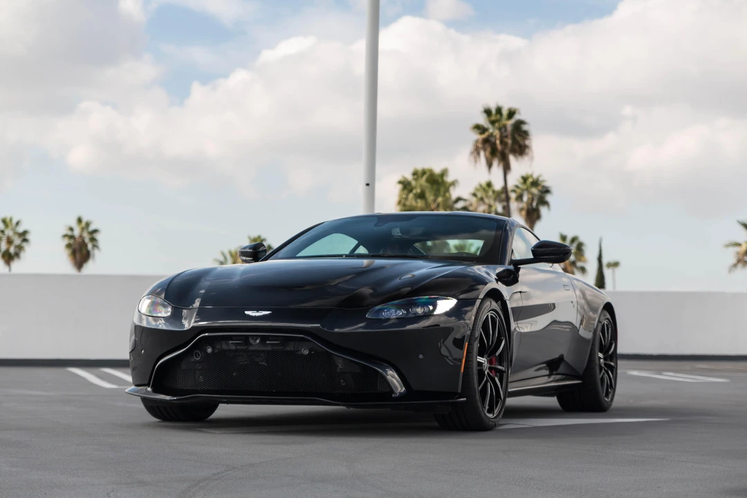 2021 Aston Martin V8 Vantage (2019+) - Image 7 of 31