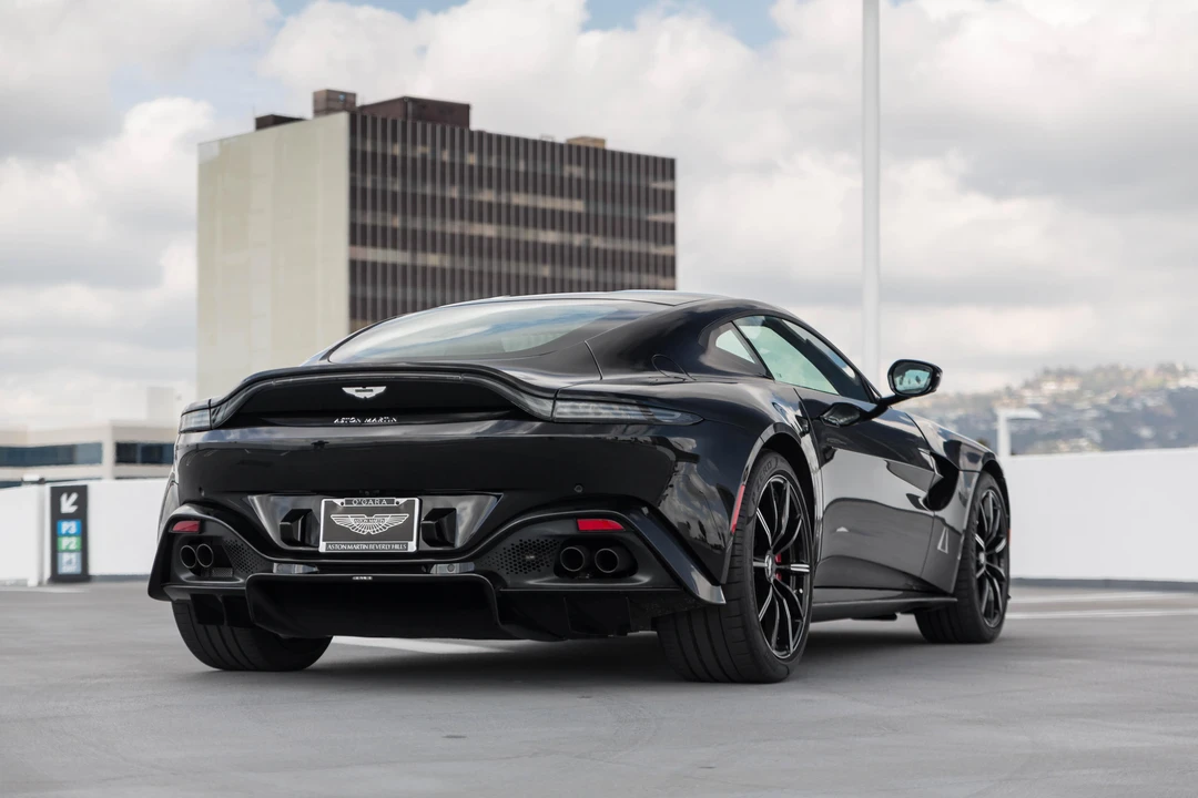 2021 Aston Martin V8 Vantage (2019+) - Image 11 of 31