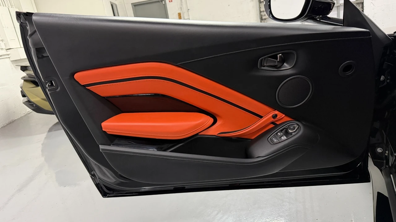 2021 Aston Martin V8 Vantage (2019+) - Image 30 of 31