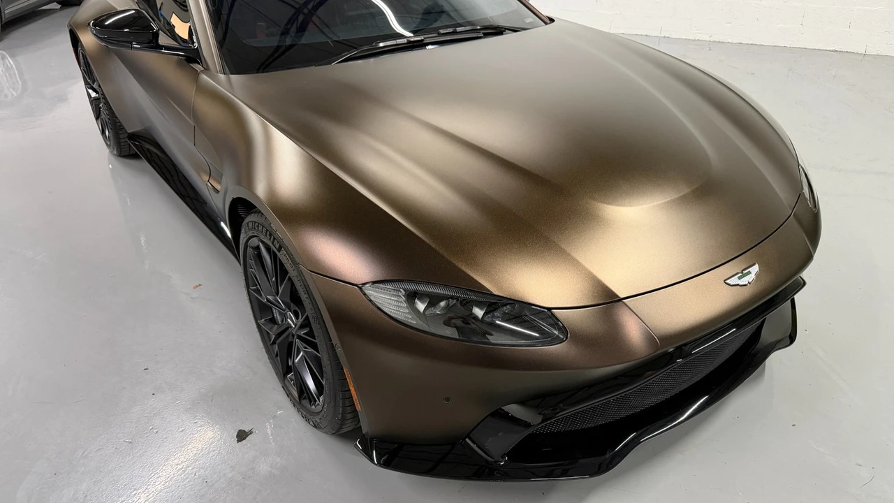 2021 Aston Martin V8 Vantage (2019+) - Image 3 of 21
