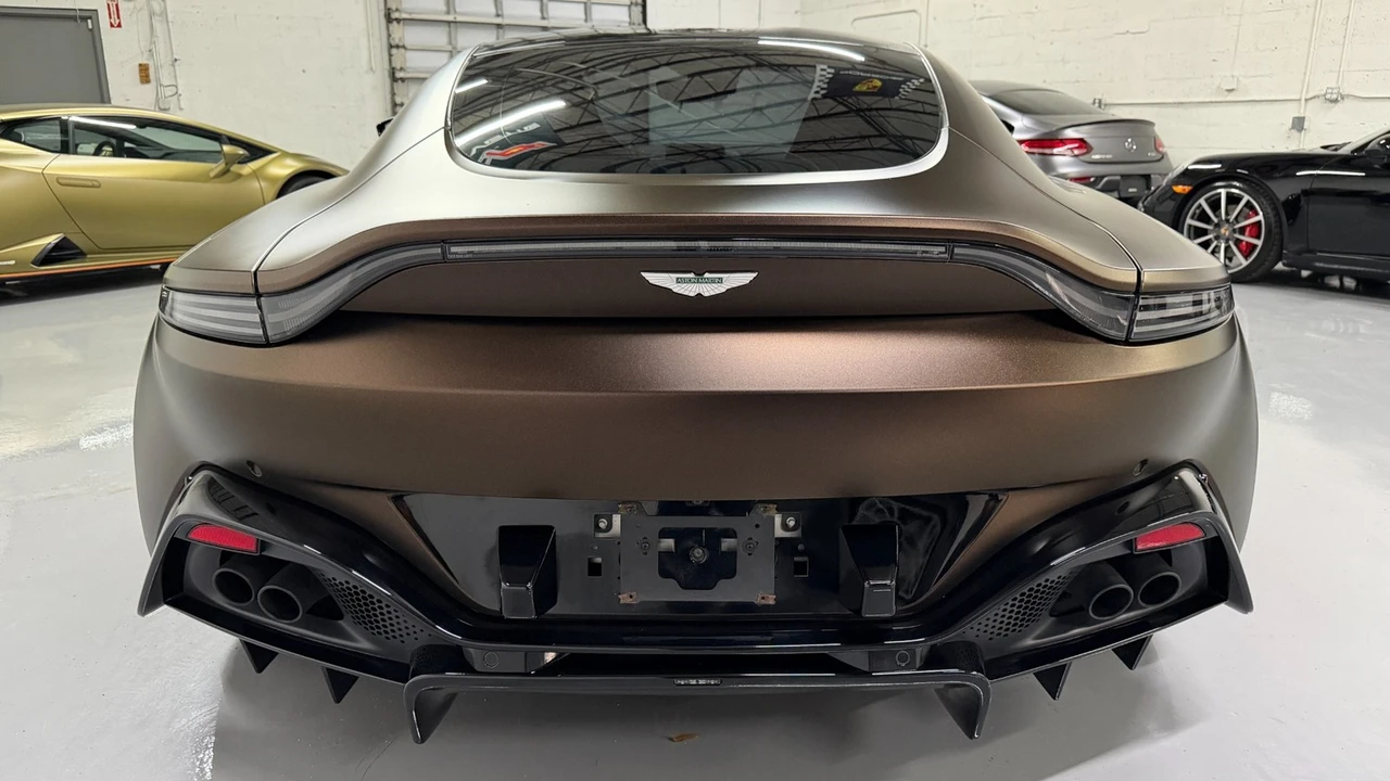 2021 Aston Martin V8 Vantage (2019+) - Image 15 of 21