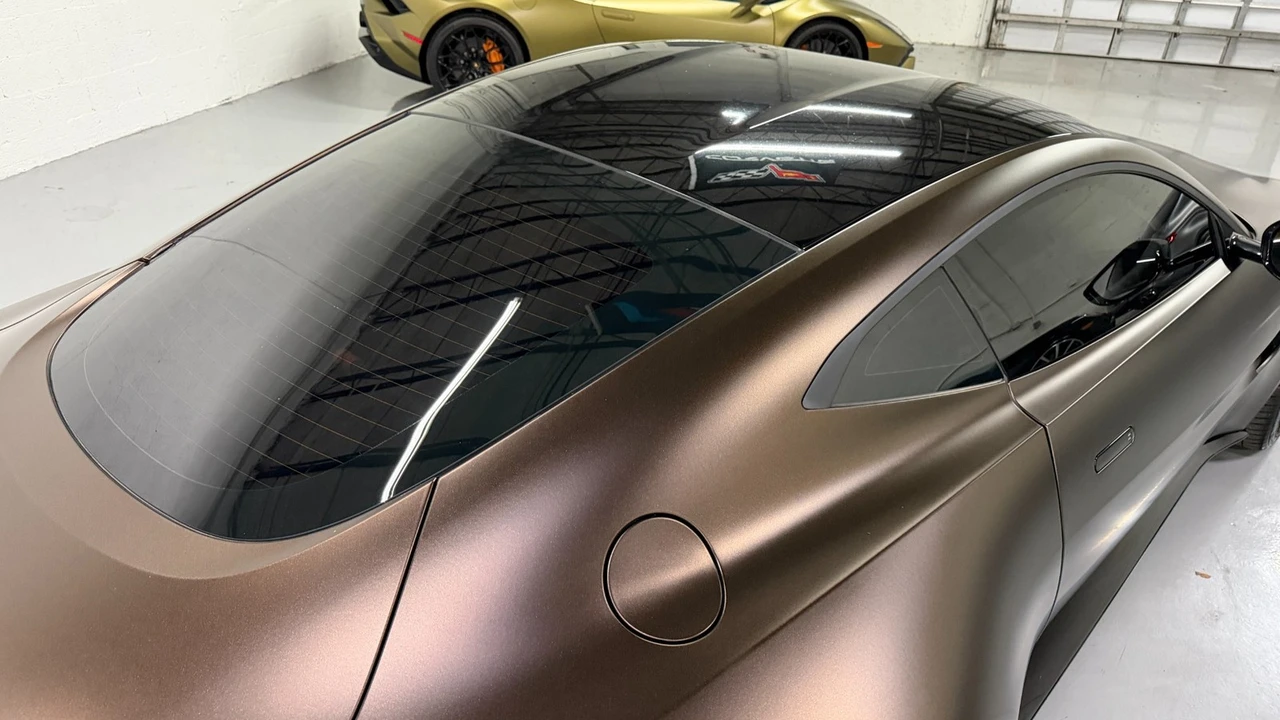 2021 Aston Martin V8 Vantage (2019+) - Image 9 of 21