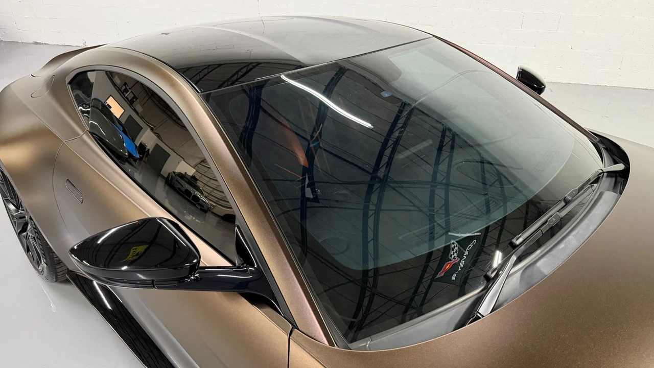 2021 Aston Martin V8 Vantage (2019+) - Image 5 of 21