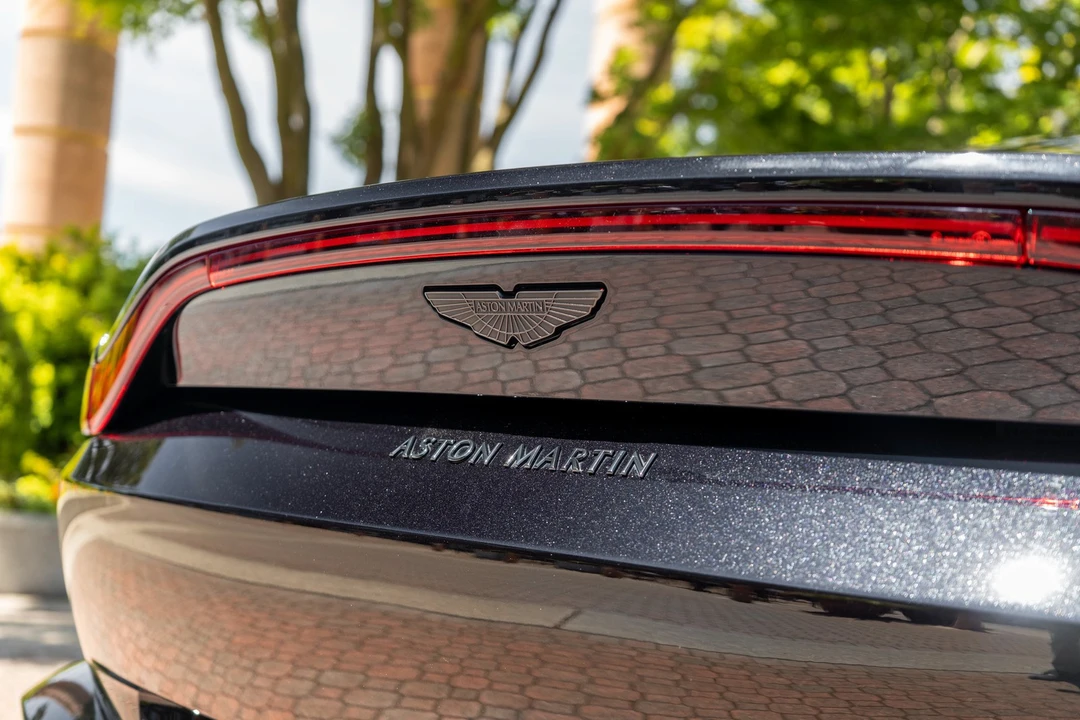 2021 Aston Martin V8 Vantage (2019+) - Image 7 of 31