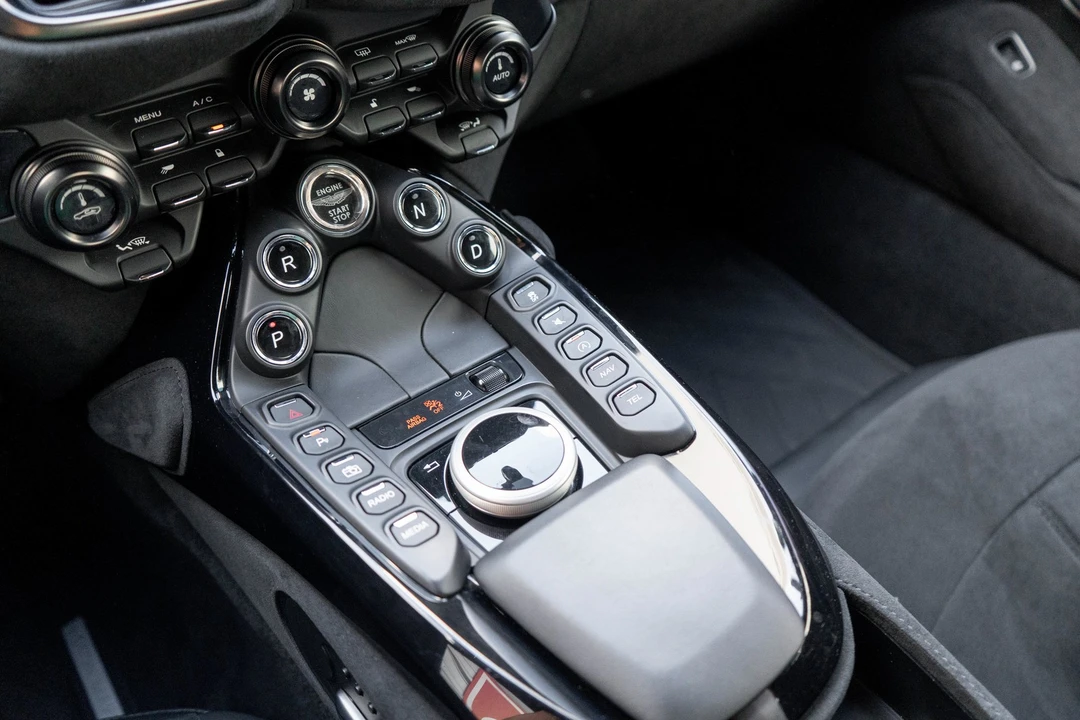 2021 Aston Martin V8 Vantage (2019+) - Image 18 of 31