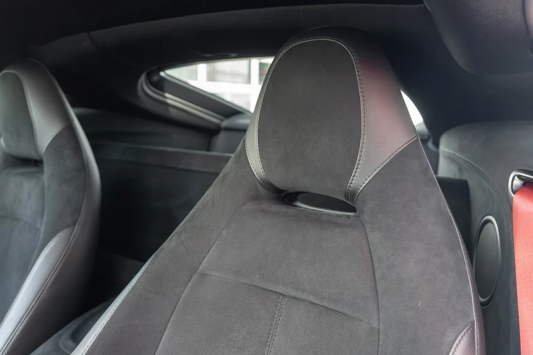 2021 Aston Martin V8 Vantage (2019+) - Image 4 of 31