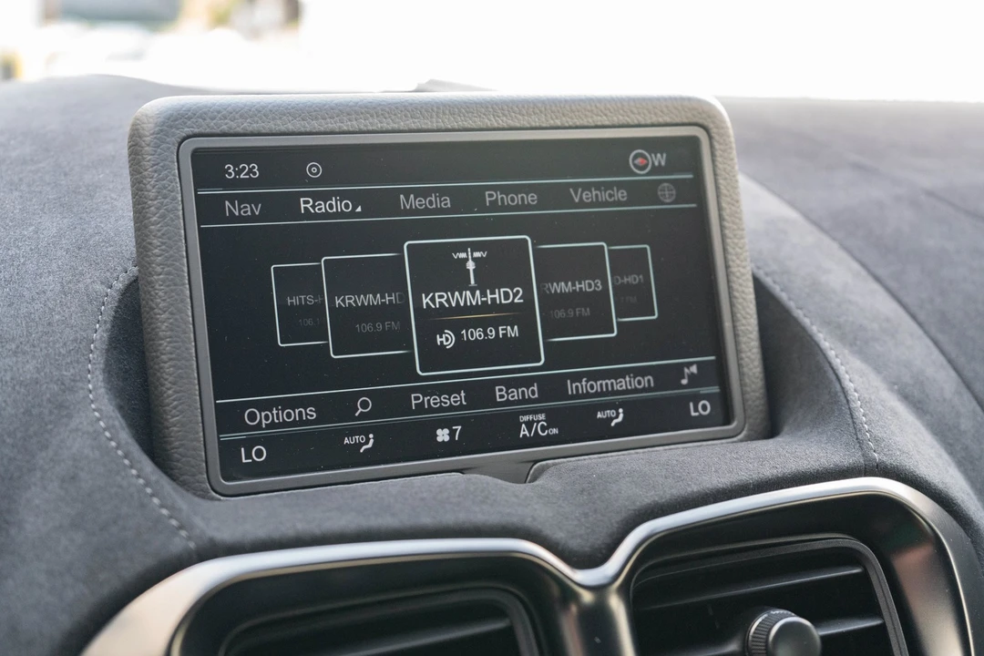 2021 Aston Martin V8 Vantage (2019+) - Image 16 of 31