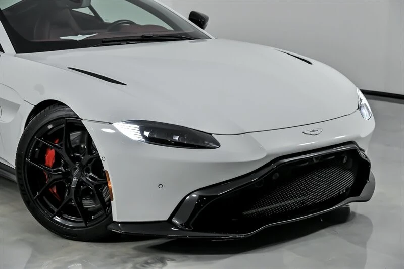2021 Aston Martin V8 Vantage (2019+) - Image 3 of 12