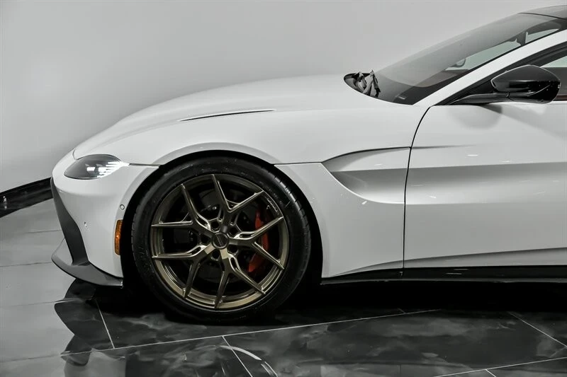 2021 Aston Martin V8 Vantage (2019+) - Image 6 of 12