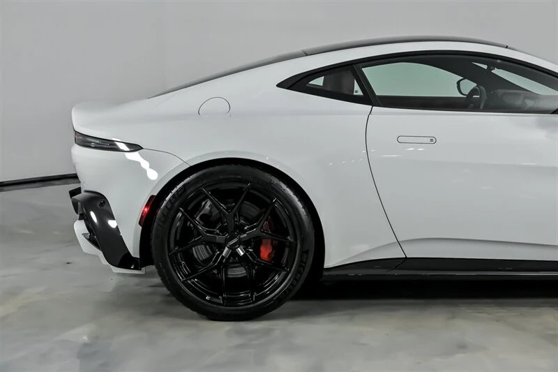 2021 Aston Martin V8 Vantage (2019+) - Image 13 of 21