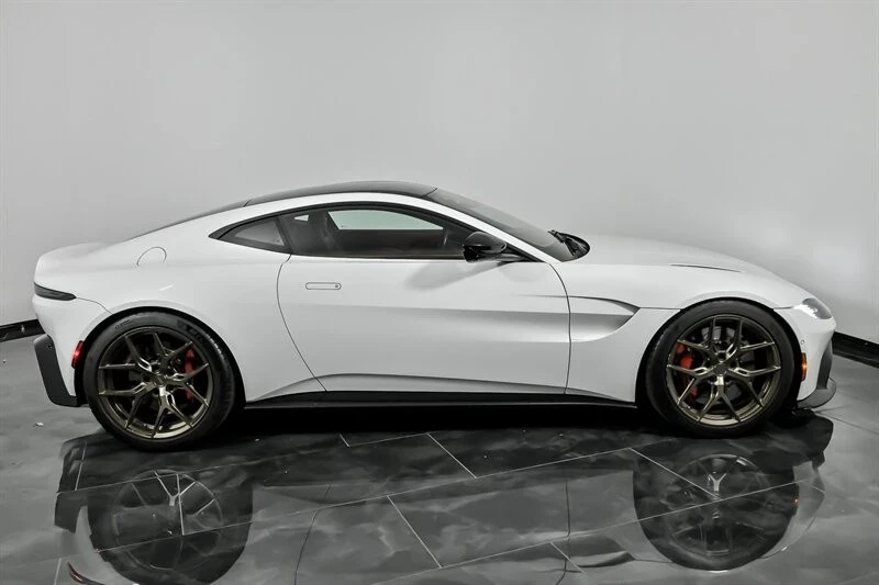 2021 Aston Martin V8 Vantage (2019+) - Image 13 of 21