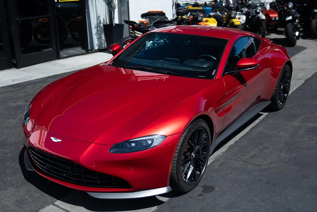 2021 Aston Martin V8 Vantage (2019+) - Image 8 of 31