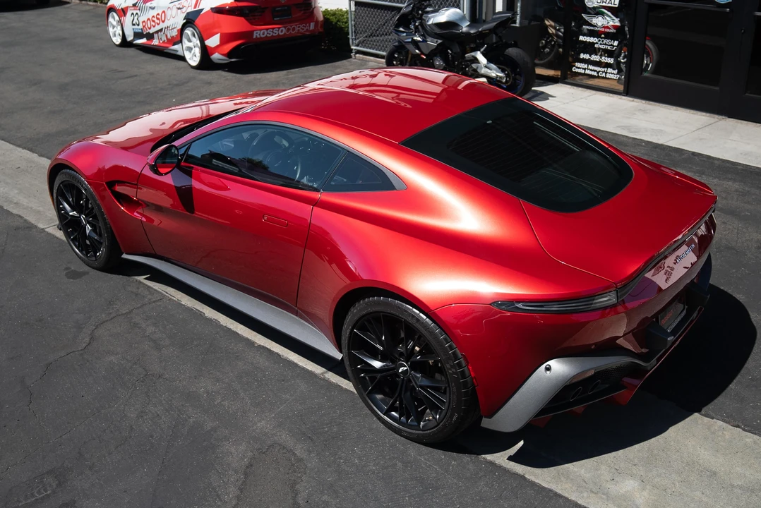 2021 Aston Martin V8 Vantage (2019+) - Image 9 of 31
