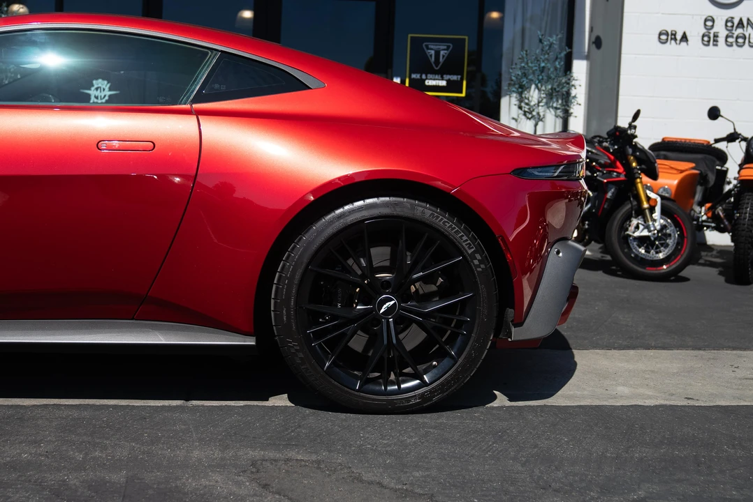 2021 Aston Martin V8 Vantage (2019+) - Image 24 of 31