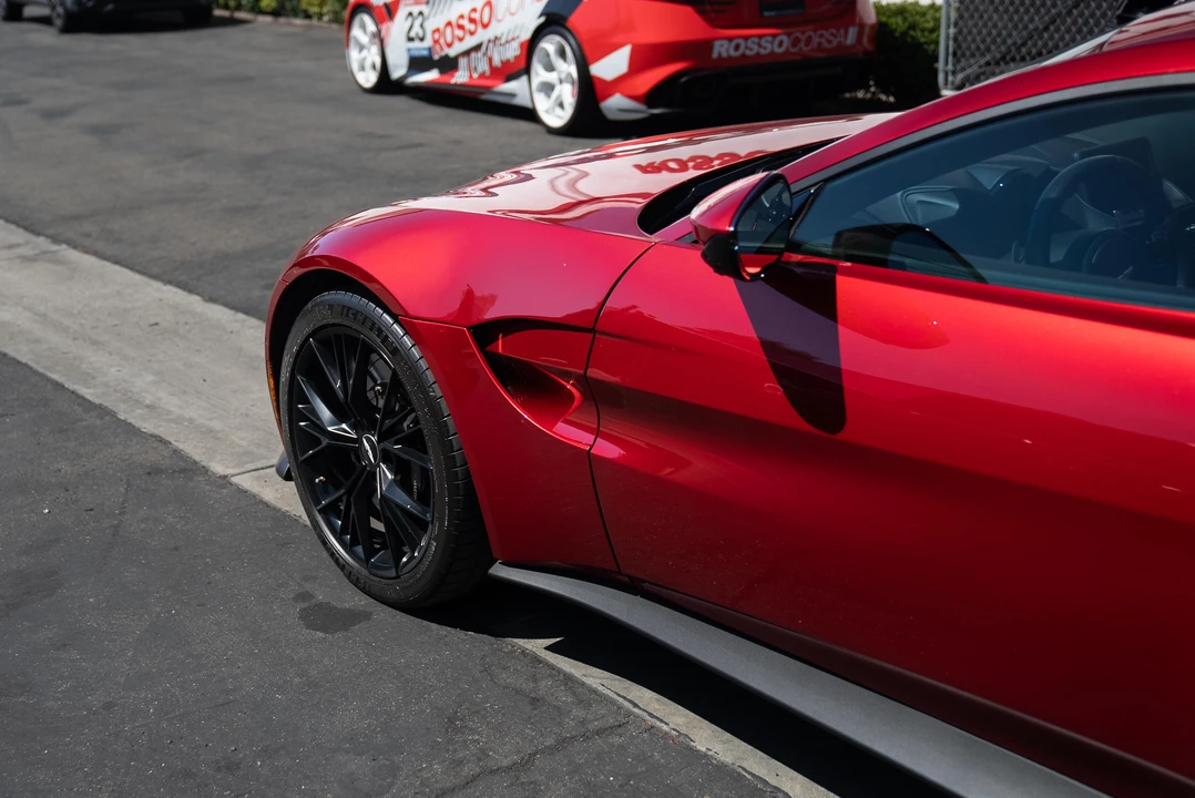 2021 Aston Martin V8 Vantage (2019+) - Image 25 of 31