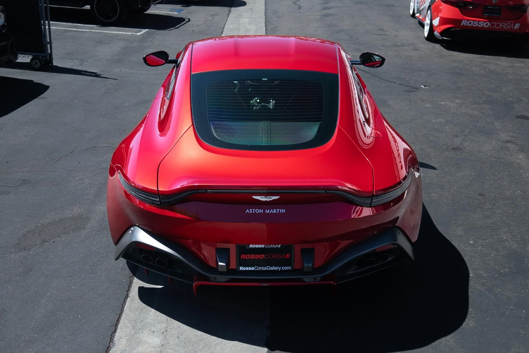 2021 Aston Martin V8 Vantage (2019+) - Image 10 of 31