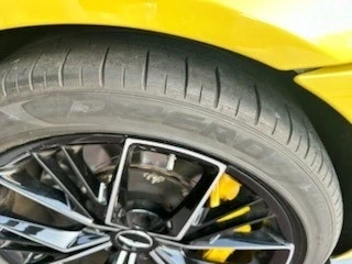 2021 Aston Martin V8 Vantage (2019+) - Image 11 of 12