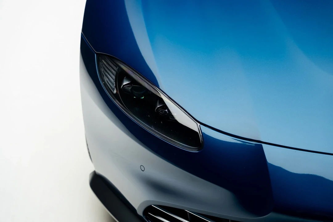2021 Aston Martin V8 Vantage (2019+) - Image 14 of 21