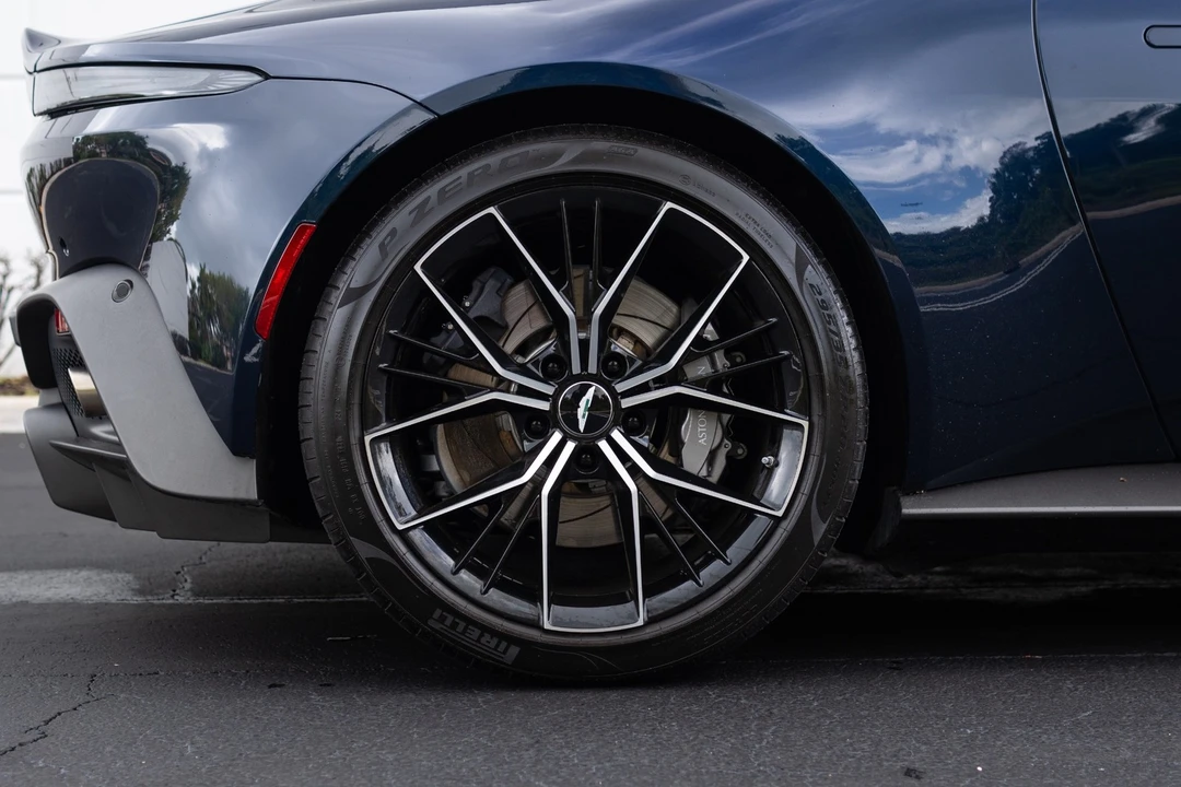 2021 Aston Martin V8 Vantage (2019+) - Image 15 of 21