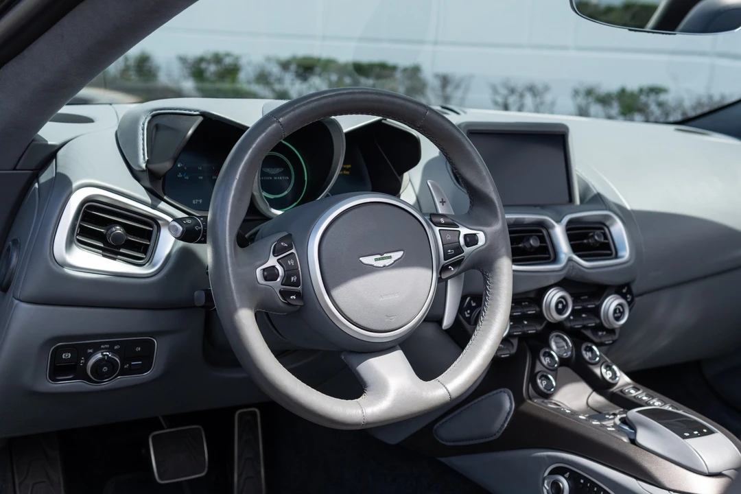 2021 Aston Martin V8 Vantage (2019+) - Image 5 of 21