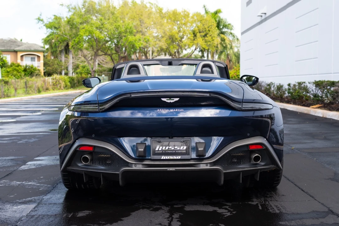 2021 Aston Martin V8 Vantage (2019+) - Image 2 of 21