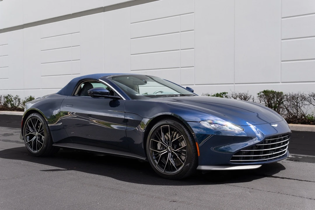 2021 Aston Martin V8 Vantage (2019+) - Image 4 of 21